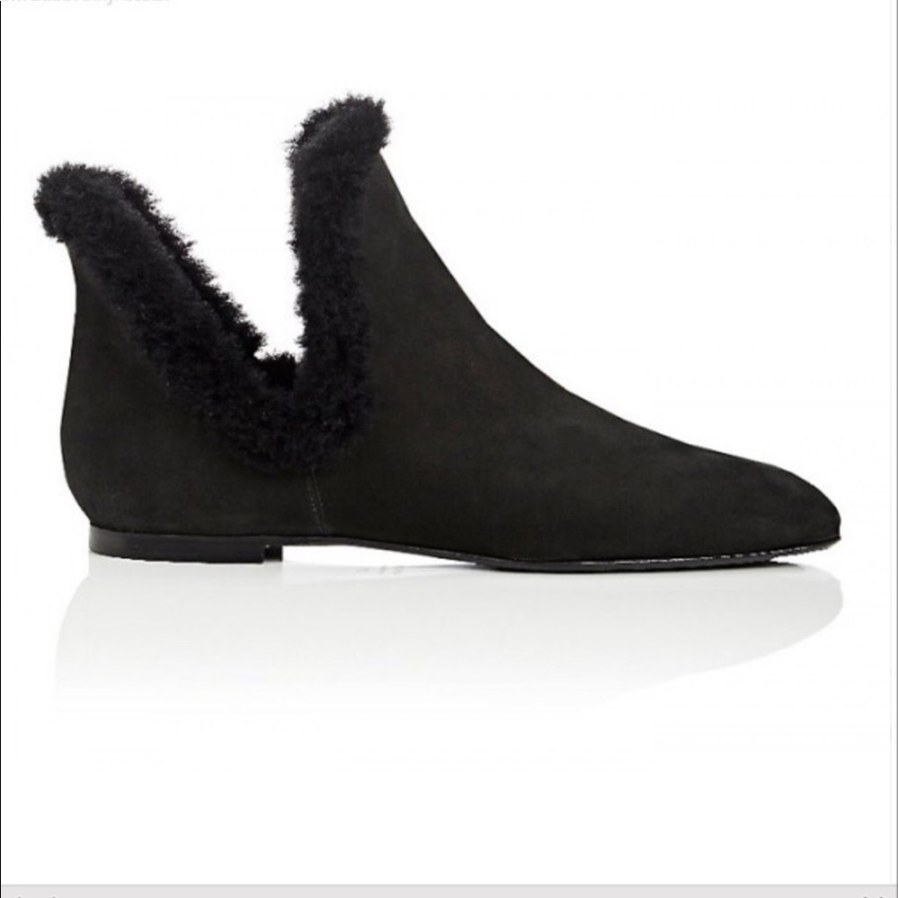 ♦️The Row Shearling-Trimmed Nubuck Ankle Boots